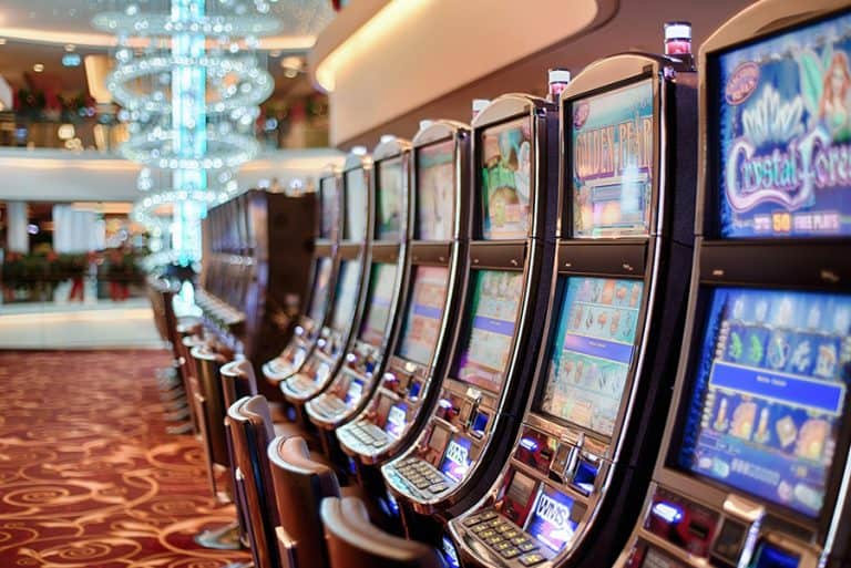 Kiếm tiền từ casino trực tuyến với Slot Machine - Hình 3