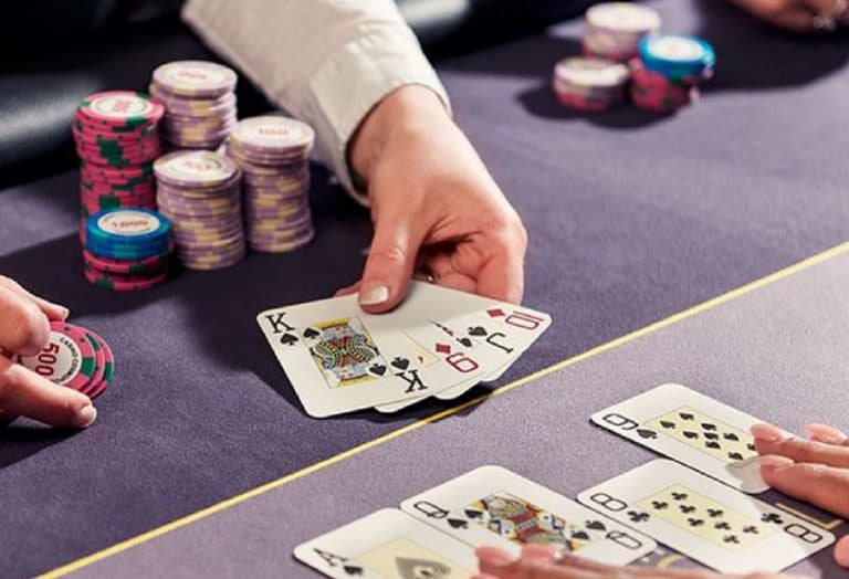 Làm thế nào để kiếm tiền từ Poker online? - Hình 1