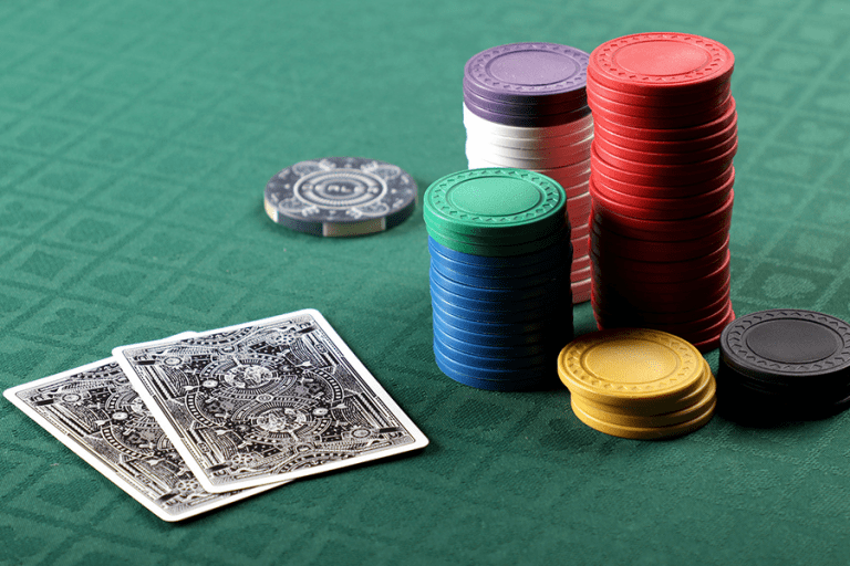 Chơi Blackjack chiến thắng dựa vào may mắn hay chiến thuật? - Hình 1