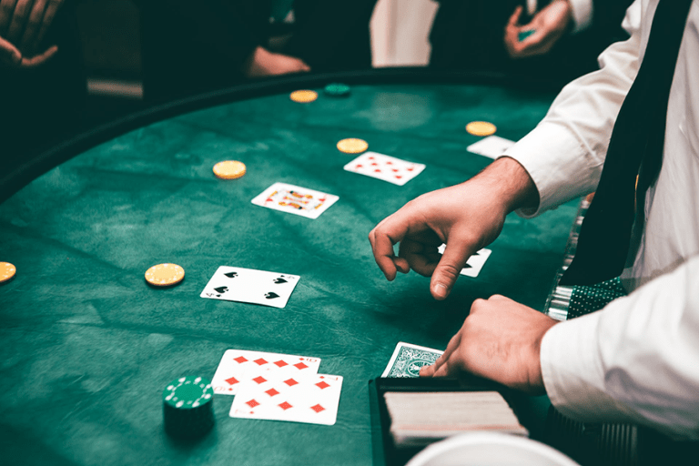 Nếu đã chơi game Poker thì đừng bỏ qua những tay chơi này - Hình 1