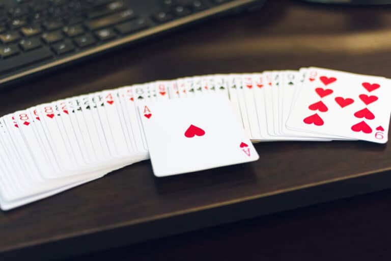 2 mẹo chơi Poker vô cùng hiệu quả khiến đối thủ bối rối