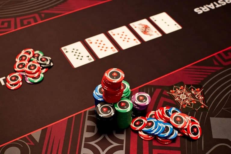 Bài viết chuyên sâu về luật chơi Blackjack dành cho người mới