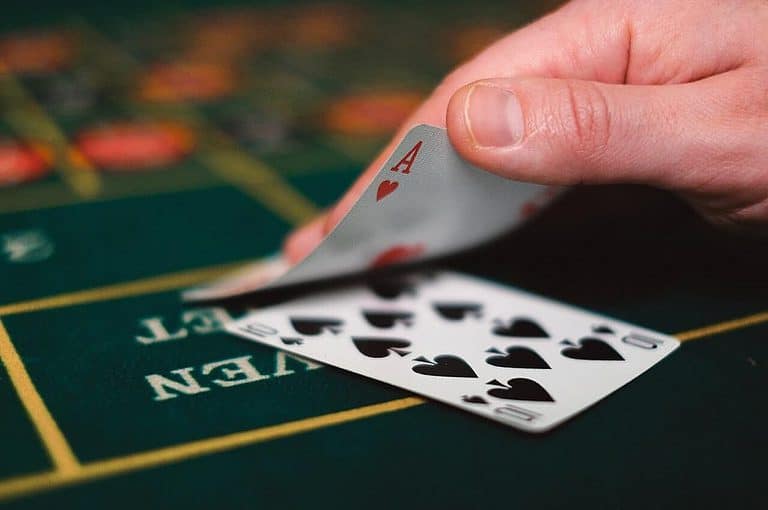 Bí kíp chơi Blackjack cho tỷ lệ thắng cực cao