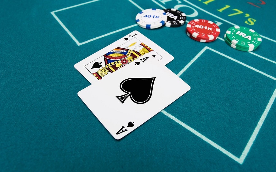 Blackjack - Game bài tính điểm tương đối hay mà người chơi không nên bỏ qua