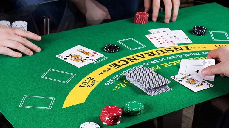 Tuyệt chiêu giúp bạn thắng nhà cái dễ dàng trong Blackjack để kiếm tiền