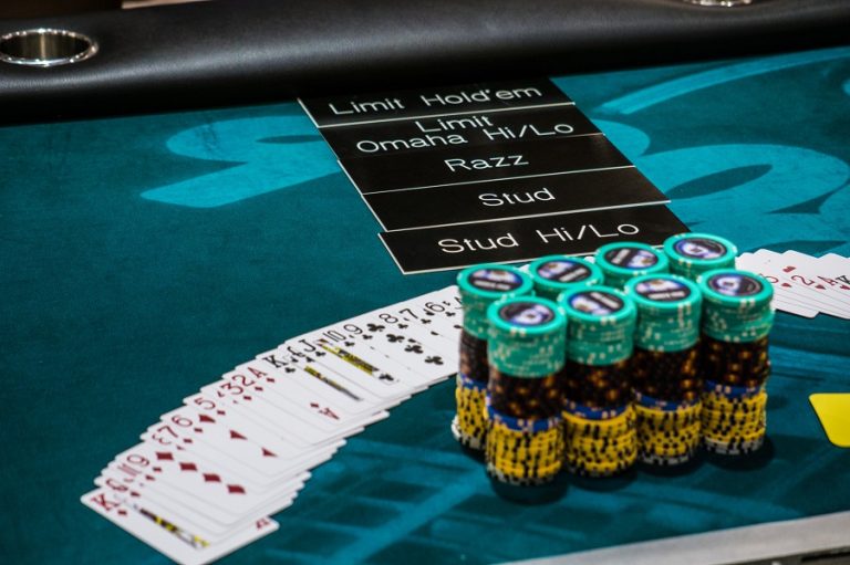 Chỉ với 2 gợi ý cao thủ đưa ra sau đây bạn sẽ chơi Poker luôn có chiến thắng