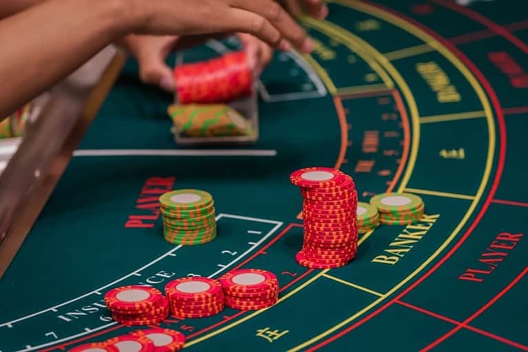 Chia sẻ cách chiến thắng trong Baccarat bạn nên học để kiếm lời