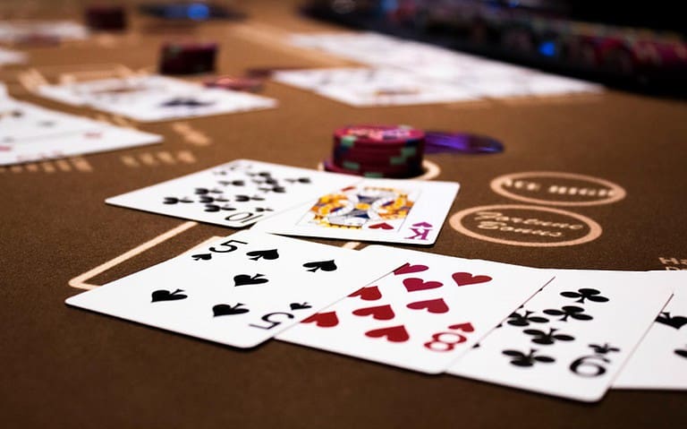 Những kỹ thuật chơi Poker không thể thiếu để tạo thêm cơ hội chiến thắng