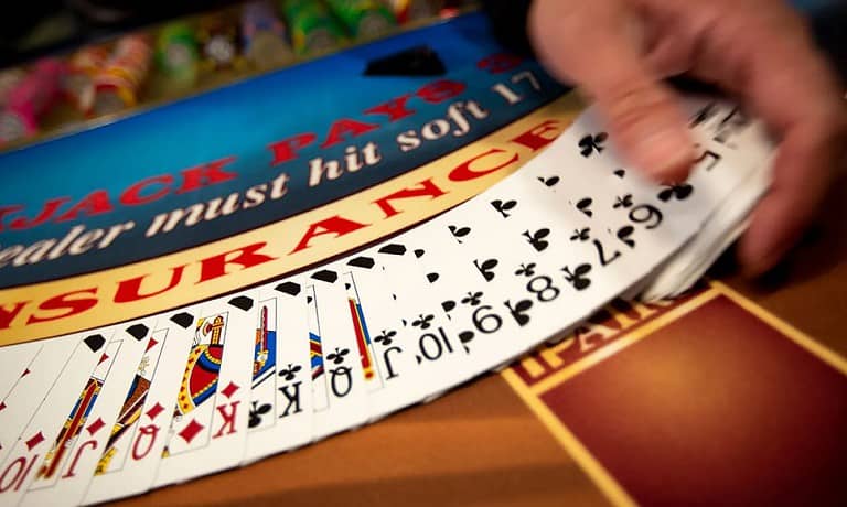 Những điều giúp giành chiến thắng tại trò chơi Blackjack một cách đúng đắn nhất