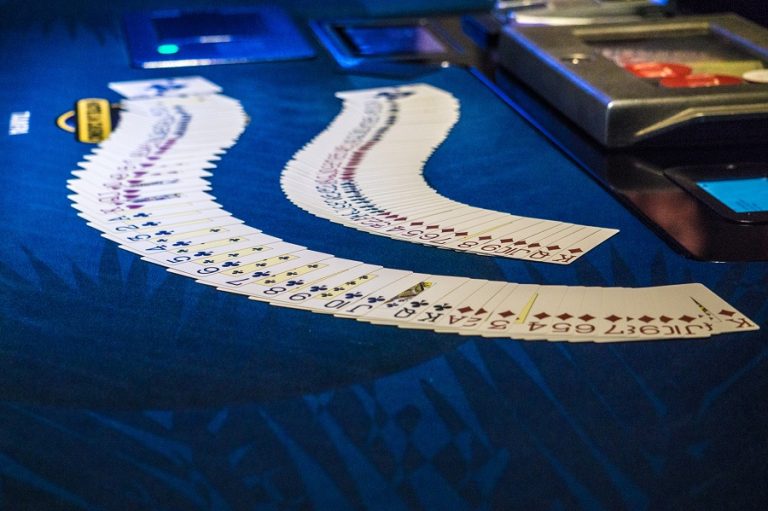 3 cách để người chơi Poker có thể chiến thắng bất kỳ đối thủ nào trên bàn cược?